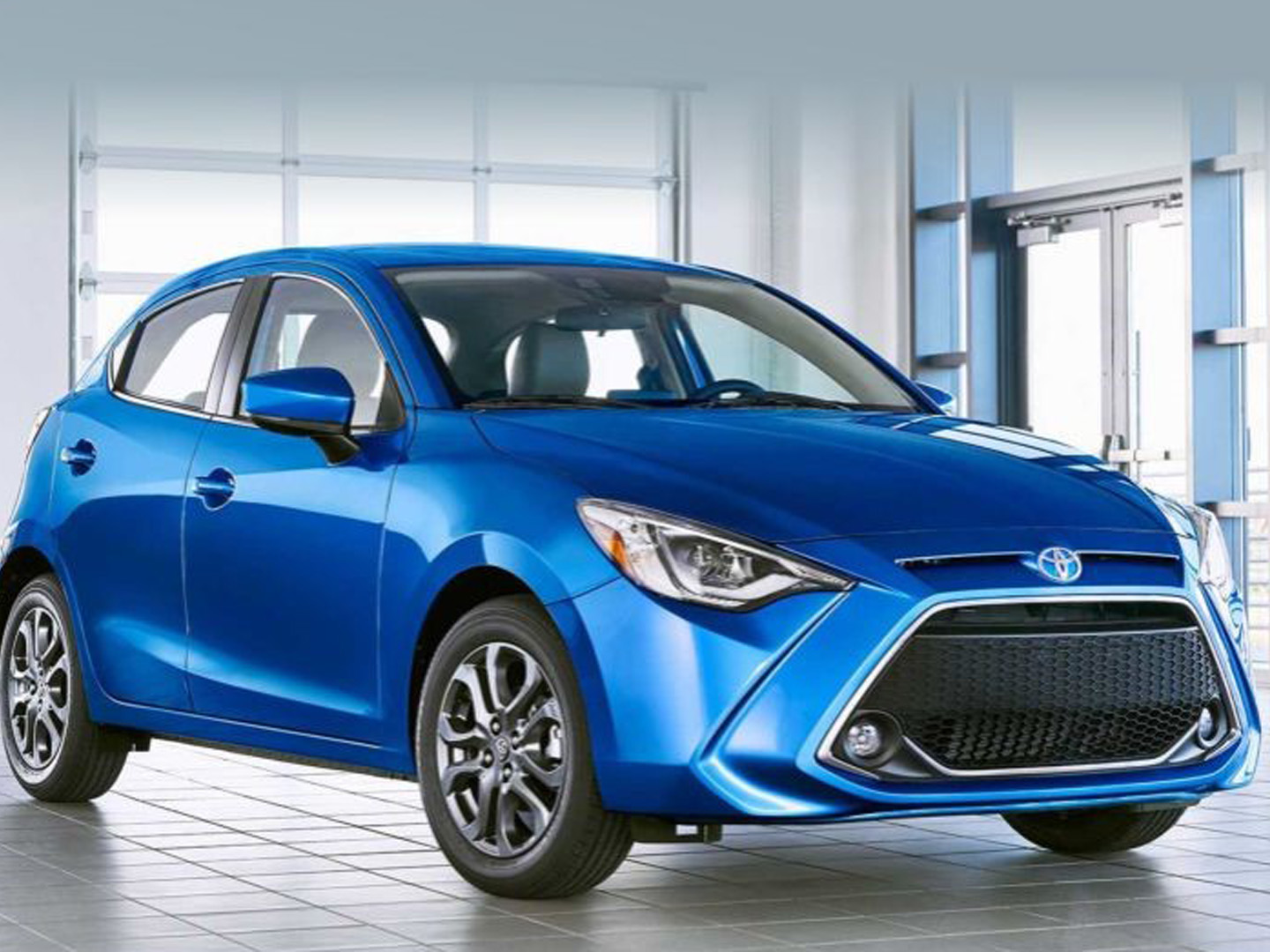 Városi cirkáló Pl: Toyota Yaris