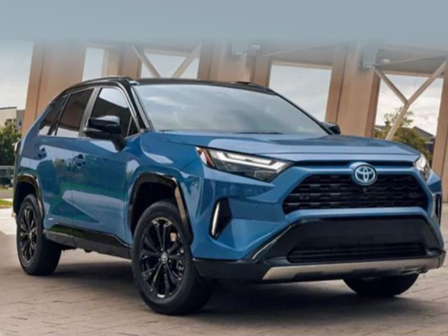 Városi terepjáró, Pl:Toyota Rav 4