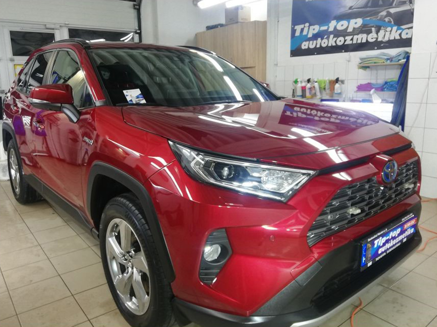 Terepjáró (pl.: BMW X7, X7, Audi Q7, A8, VW transporter)